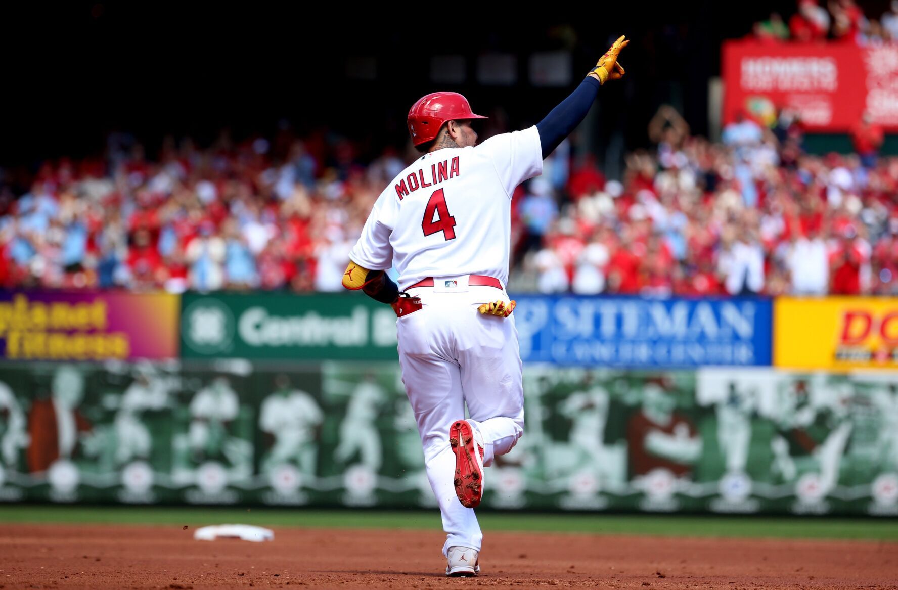 Wainwright and Molina tie MLB record with 324th battery start game